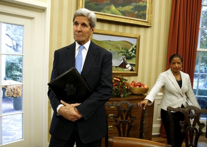 © Reuters. Kerry and Rice stand by as Obama meets Netanyahu at the White House in Washington