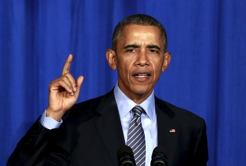 © Reuters. U.S. President Barack Obama delivers remarks at an Organizing for Action event in Washington 