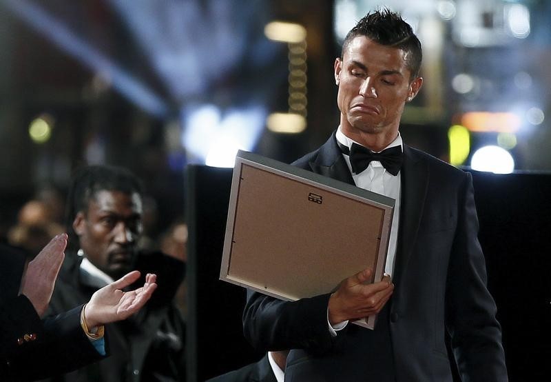 © Reuters. Cristiano: "No soy lo suficientemente inteligente para presidir la FIFA"
