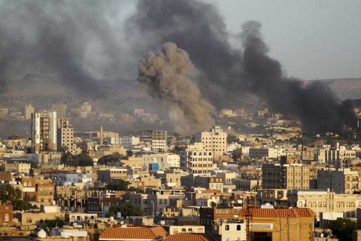 © Reuters. جنرال أمريكي كبير يشيد بالعمليات التي تقودها السعودية في اليمن