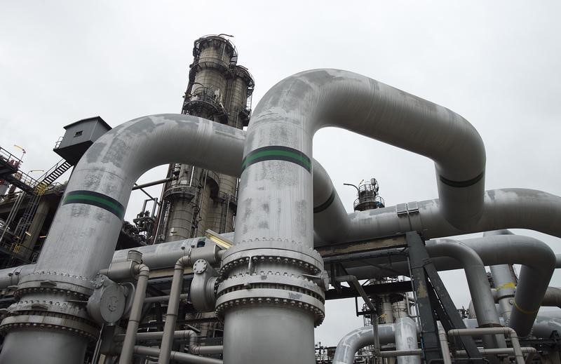 © Reuters. La AIE prevé una subida gradual del petróleo a 80 dólares para 2020