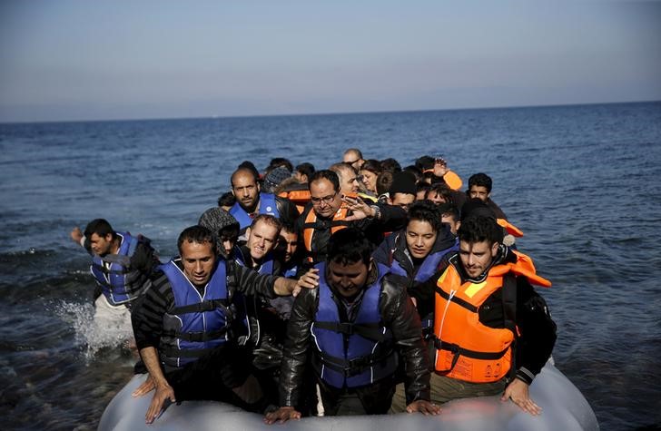© Reuters. وكالة اوروبية: 1.2 مليون مهاجر بلا وثائق دخلوا الاتحاد في عشرة أشهر