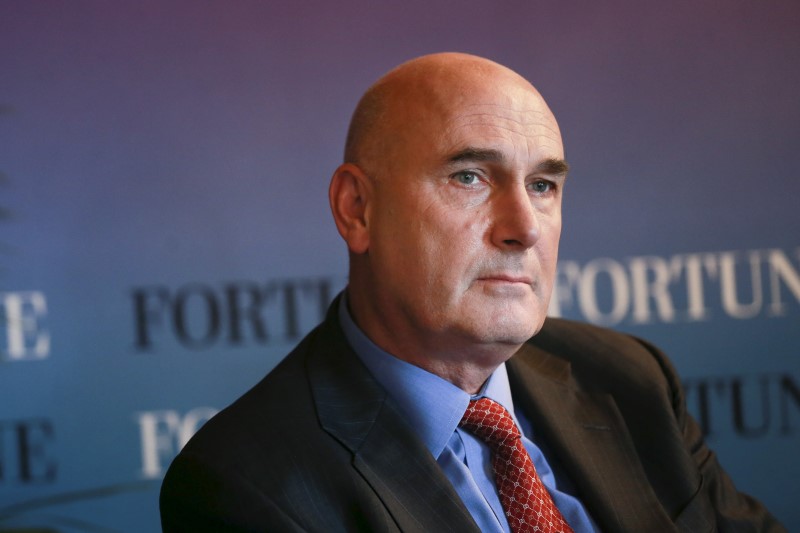 © Reuters. Hugh Grant, Chairman and CEO of Monsanto, participates in a panel discussion at the 2015 Fortune Global Forum in San Francisco