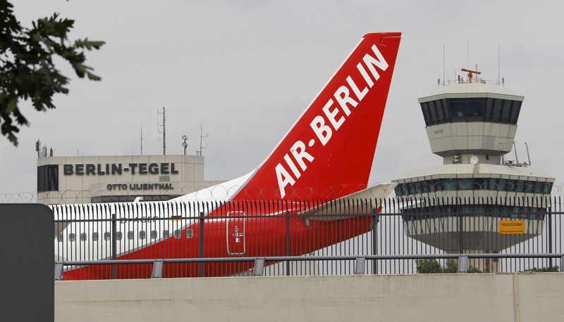 © Reuters. AIR BERLIN PUBLIE UNE HAUSSE DU BÉNÉFICE D'EXPLOITATION POUR SON 3E TRIMESTRE