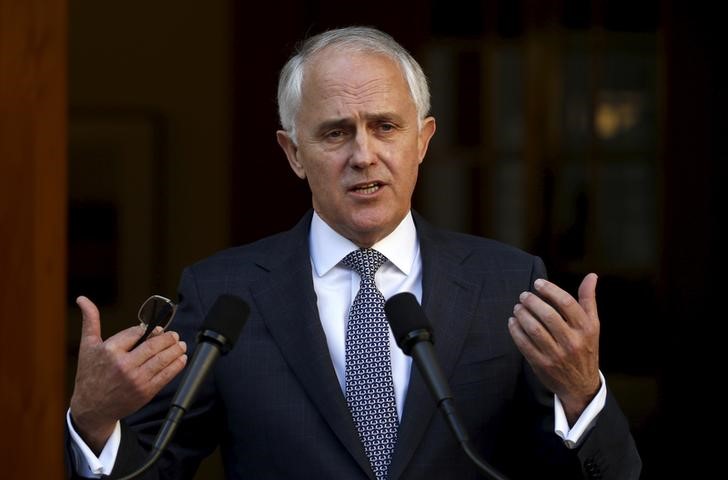 © Reuters. رئيس وزراء استراليا يسعى لتضميد الجراح خلال زيارته لاندونيسيا