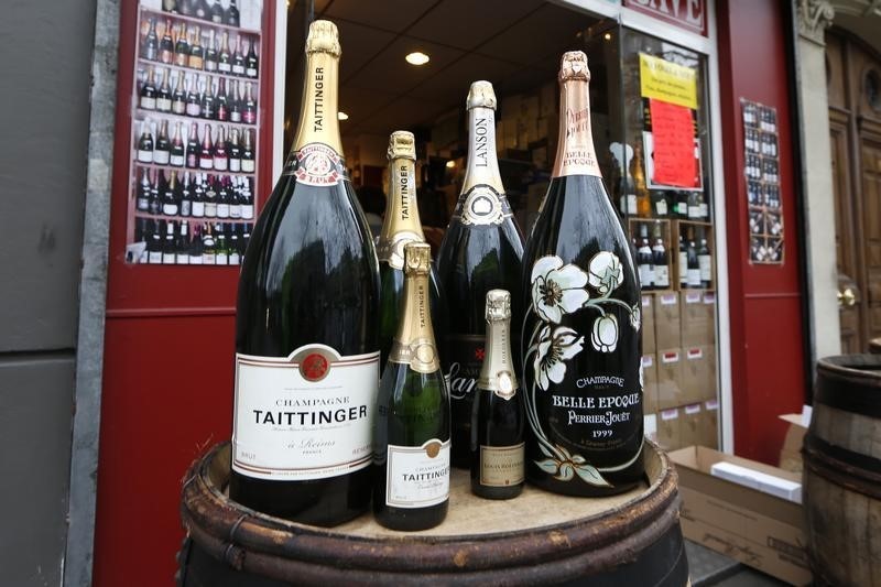 © Reuters. منتجو الشمبانيا هم المستفيدون من الاحتباس الحراري .. حتى الآن