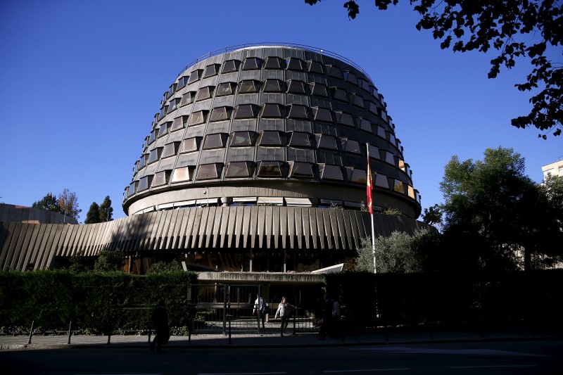 © Reuters. El Constitucional suspende el plan independentista de Cataluña