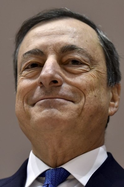 © Reuters. Il presidente della Bce Mario Draghi 