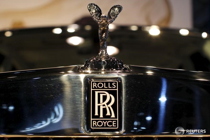 © Reuters. Rolls-Royce vuelve a rebajar su previsión de ganancias para 2016