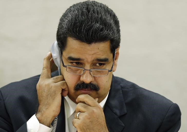 © Reuters. Maduro condena ataques 