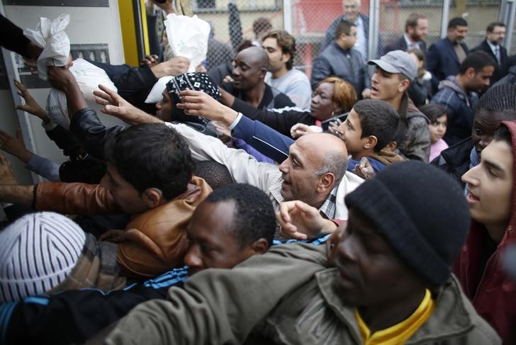 © Reuters. جماعة حقوقية: مهاجرون تعرضوا للضرب والانتهاكات في بلغاريا