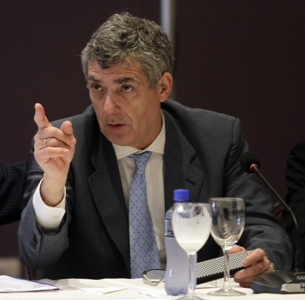 © Reuters. El Comité de ética de la FIFA multa a Ángel María Villar