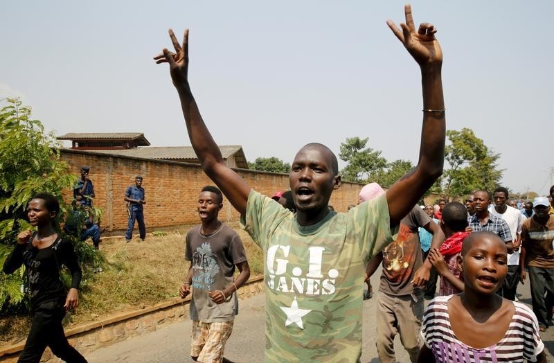 © Reuters. المعارضة في بوروندي تطلب إرسال قوة حفظ سلام دولية سريعا