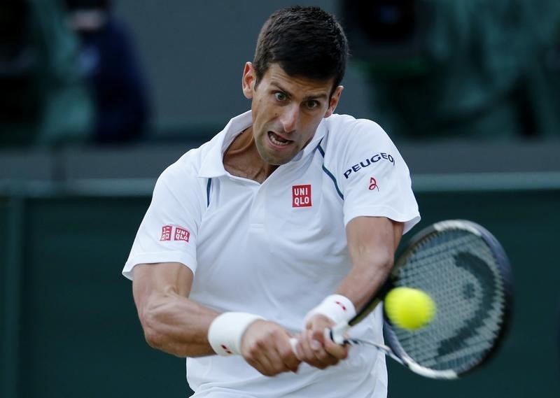© Reuters. حب التنس يساعد ديوكوفيتش على الوصول لآفاق جديدة