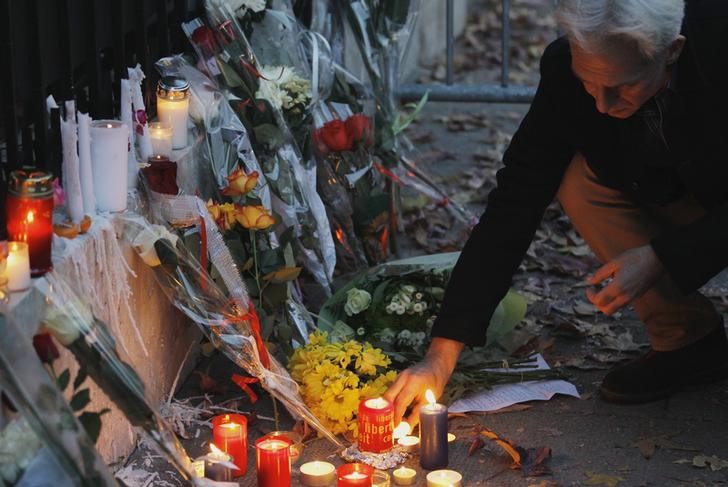 © Reuters. Un español, entre las víctimas mortales de los atentados islamistas de París