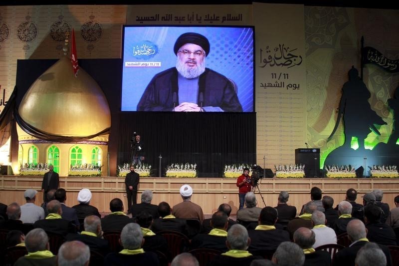 © Reuters. امين عام حزب الله اللبناني يدين "الهجمات الارهابية في" باريس