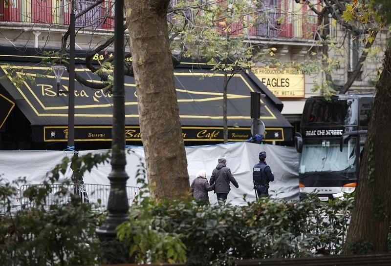 © Reuters. البيت الأبيض:لا معلومات تخالف تقييم فرنسا بمسؤولية الدولة الإسلامية عن هجمات باريس