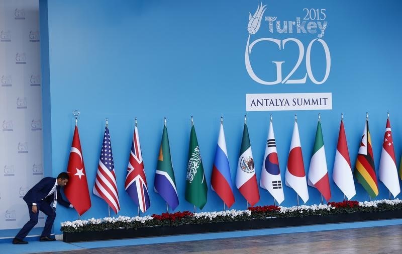 © Reuters. محاربة الدولة الإسلامية تتصدر قمة مجموعة العشرين في تركيا