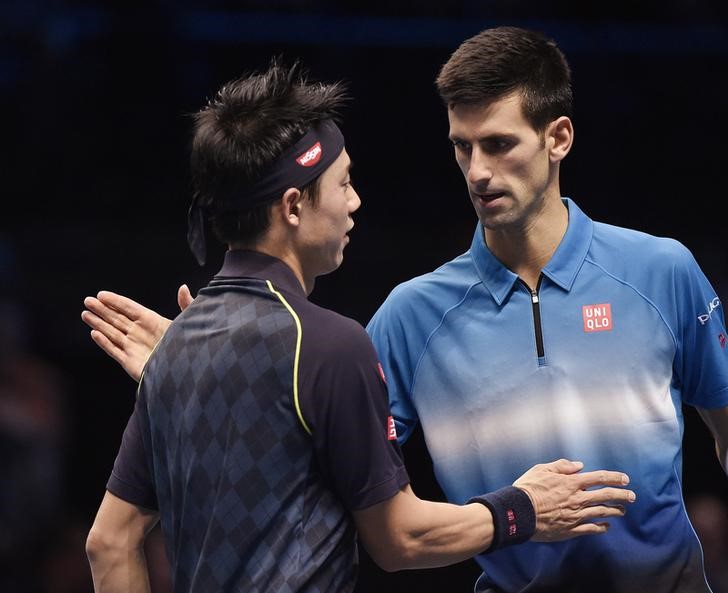 © Reuters. Djokovich aplasta a Nishikori en la primera jornada del World Tour Finals