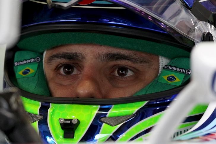 © Reuters. Felipe Massa durante sessão de treinos na Cidade do México