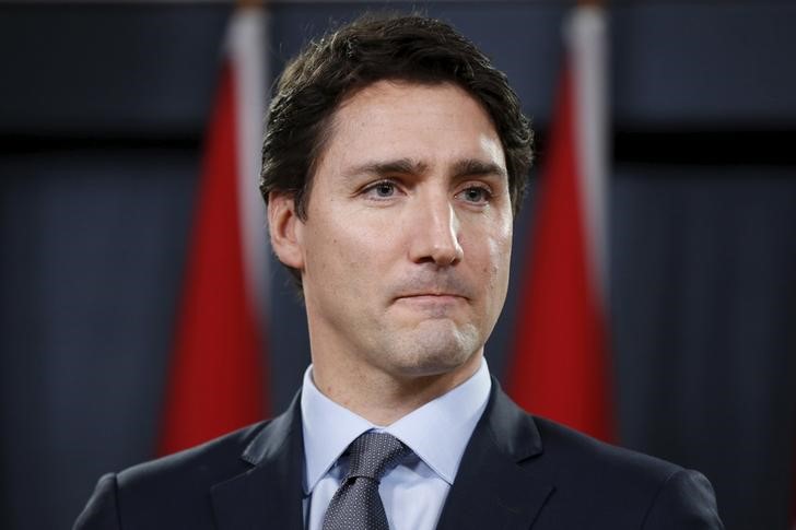 © Reuters. أقاليم كندية تعترض على خطة رئيس الوزراء لاستقبال لاجئين سوريين