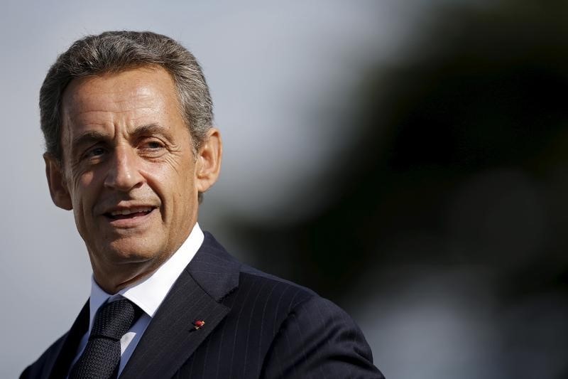 © Reuters. NICOLAS SARKOZY N'EST PAS OPPOSÉ À UNE RÉVISION DE LA CONSTITUTION