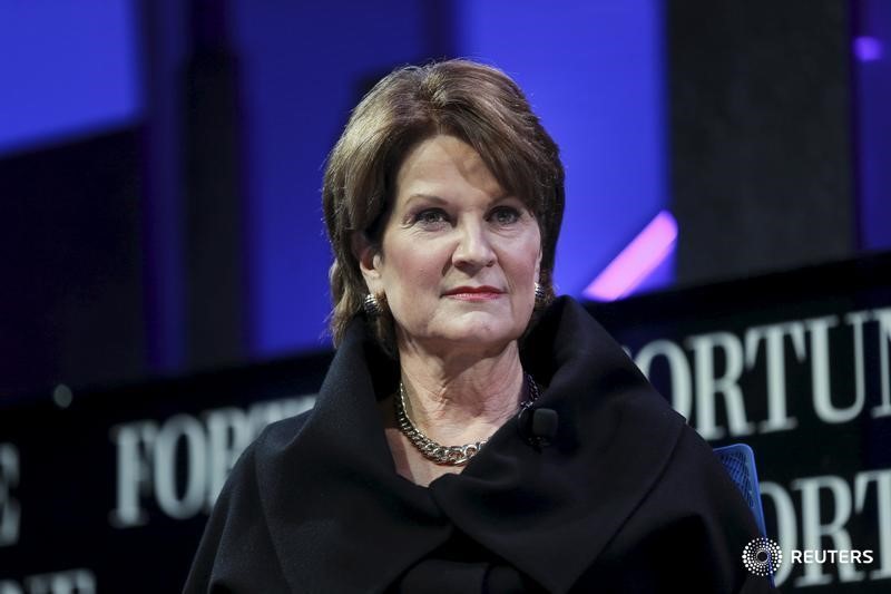 © Reuters. Marillyn Hewson, Chairman, President and CEO of Lockheed Martin, participates in a panel discussion at the 2015 Fortune Global Forum in San Francisco