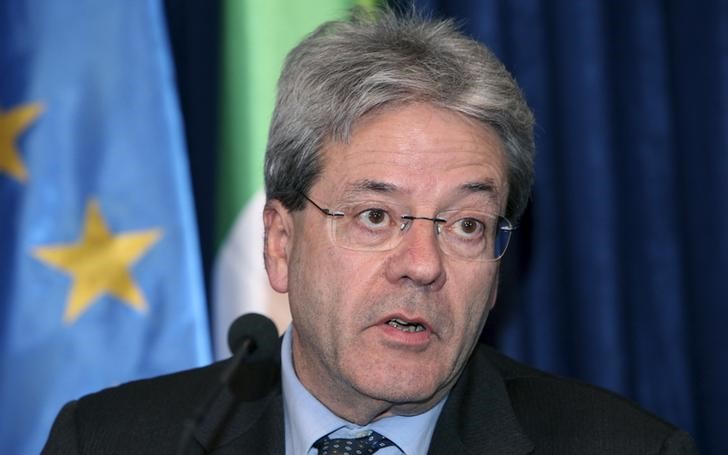 © Reuters. Ministro das Relações Exteriores da Itália, Paolo Gentiloni, durante evento em Arbil