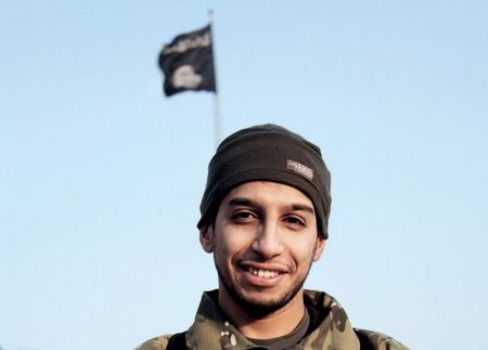 © Reuters. LE COMMANDITAIRE DES ATTENTATS DE PARIS ABDELHAMID ABAAOUD TUÉ DANS L'ASSAUT DE SAINT-DENIS