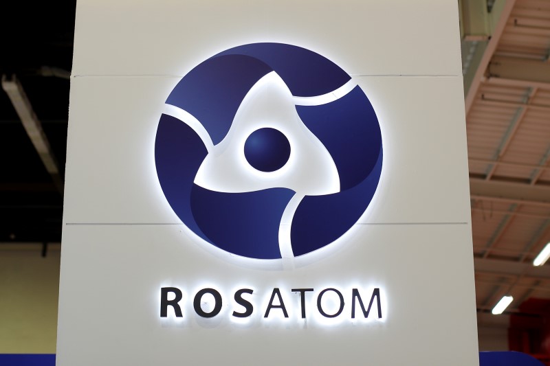 © Reuters. روساتوم: روسيا توقع اتفاقا لبناء محطة للطاقة النووية في مصر