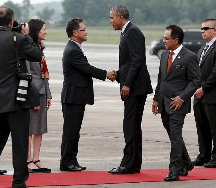 © Reuters. أوباما يصل ماليزيا لحضور قمتين