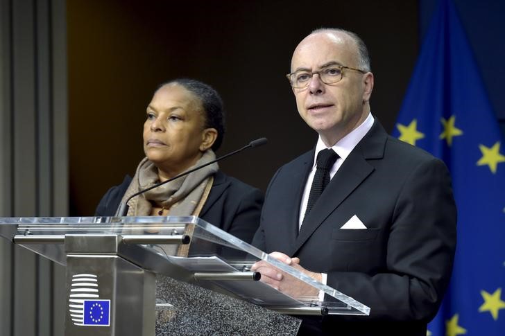 © Reuters. وزراء الاتحاد الأوروبي يدعمون فرنسا في أعقاب الهجمات