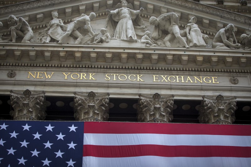 © Reuters. The New York Stock Exchange is pictured in the Manhattan borough of New York