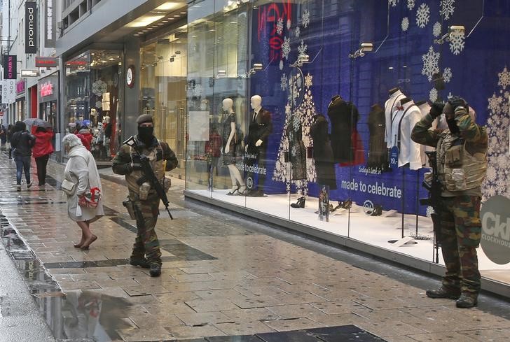 © Reuters. Bélgica mantiene el máximo nivel de alerta de seguridad para Bruselas