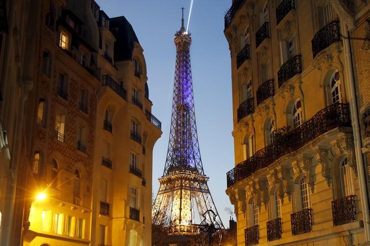 © Reuters. Torre Eiffel em Paris