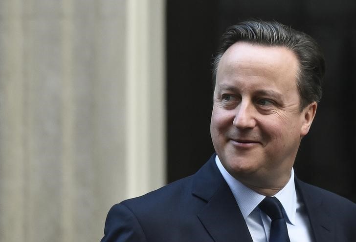 © Reuters. كاميرون: سنحرص على نجاح الخروج من الاتحاد الأوروبي إذا صوت البريطانيون بذلك