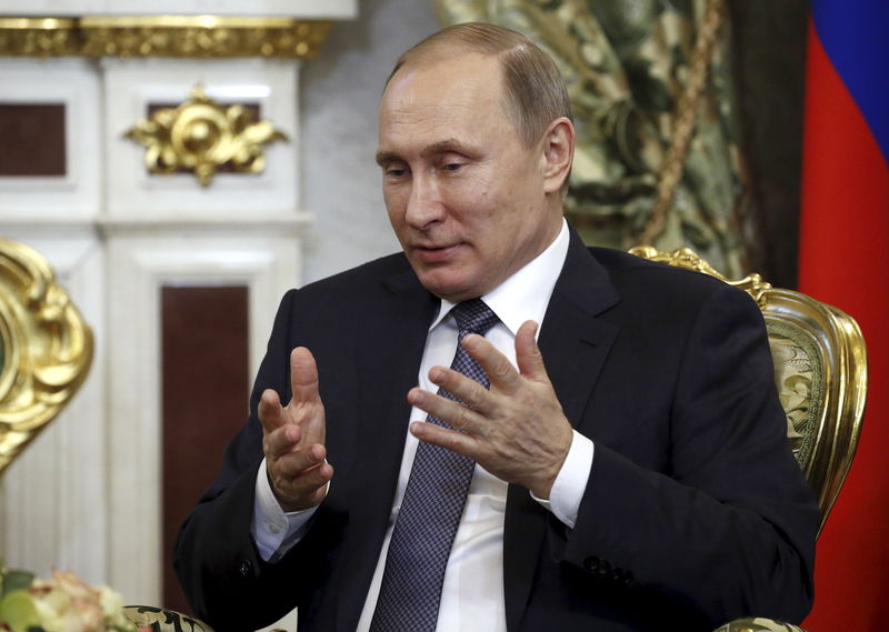© Reuters. بيلد:بوتين يقول إنه يريد تعاونا عالميا ضد الإرهاب