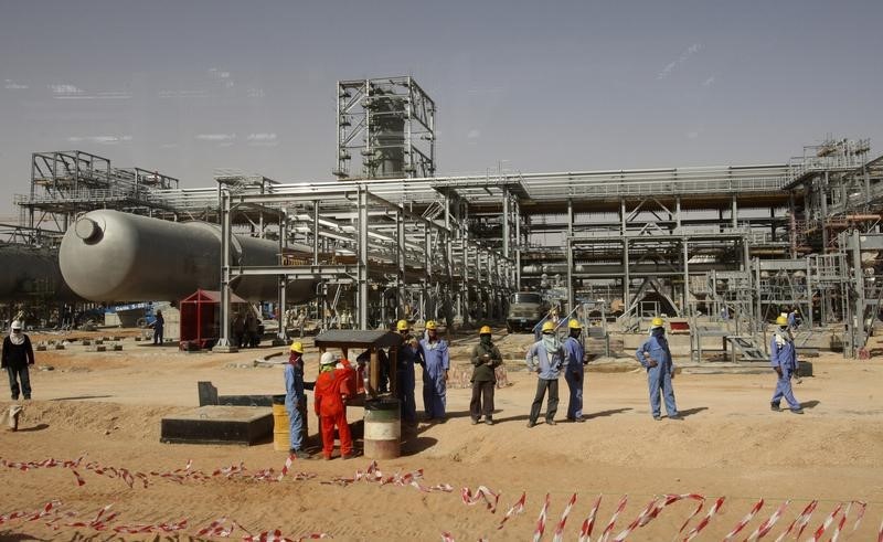 © Reuters. مصدر: إنتاج السعودية من النفط مستقر في ديسمبر عند 10.144 مليون ب/ي