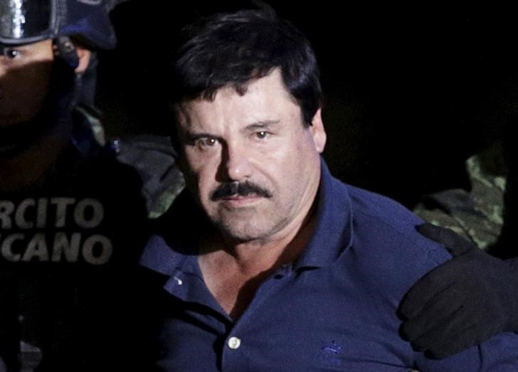 © Reuters.  "El Chapo" após ser preso no México