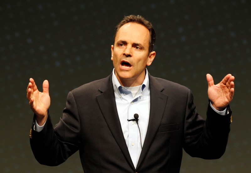 © Reuters. Matt Bevin speaks at FreePAC Kentucky in Louisville