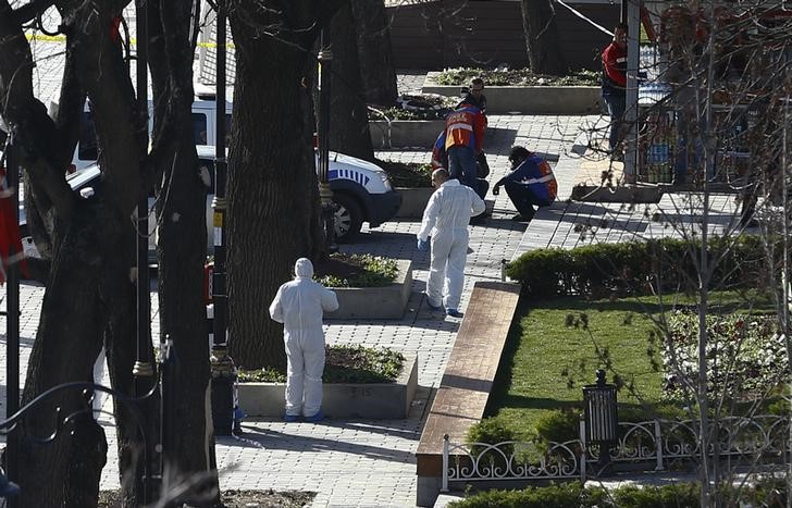 © Reuters. Al menos 10 muertos, la mayoría alemanes, en una explosión en el centro de Estambul
