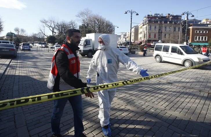 © Reuters. بيرو تقول إن أحد مواطنيها قتل في تفجير اسطنبول