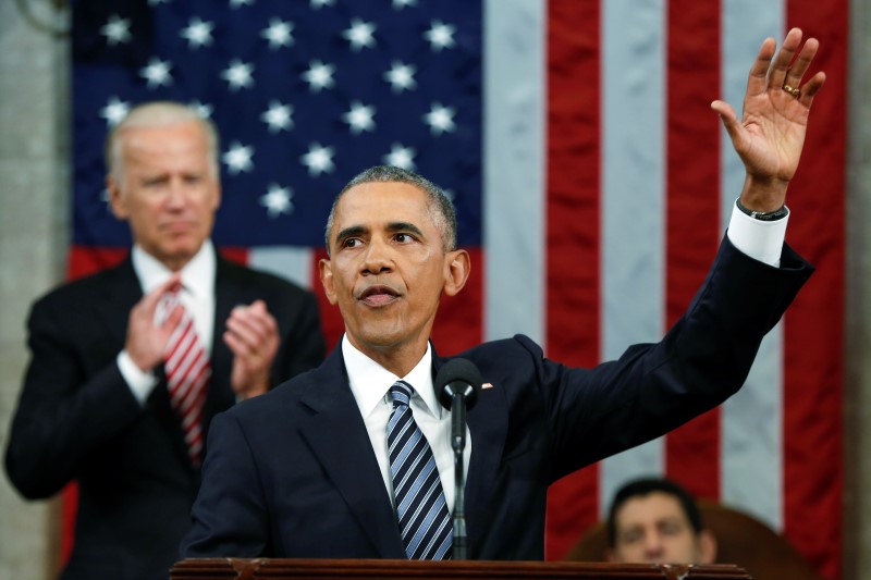 © Reuters. Obama busca un tono preelectoral en último discurso del Estado de la Unión