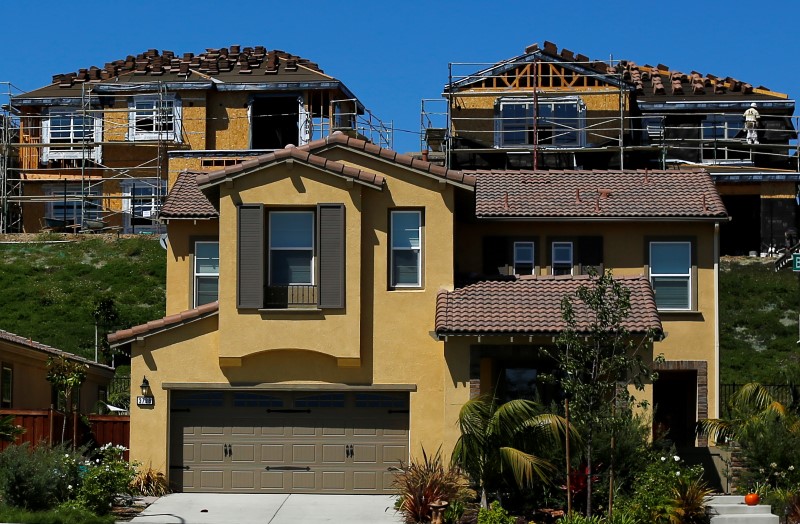 © Reuters. Scaffolding is seen at the construction site of a new home in Carlsbad