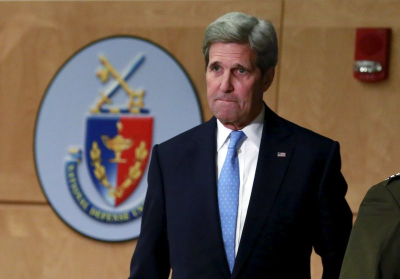 © Reuters. الخارجية الأمريكية: كيري يبحث مع الجبير في لندن قضايا إيران وسوريا