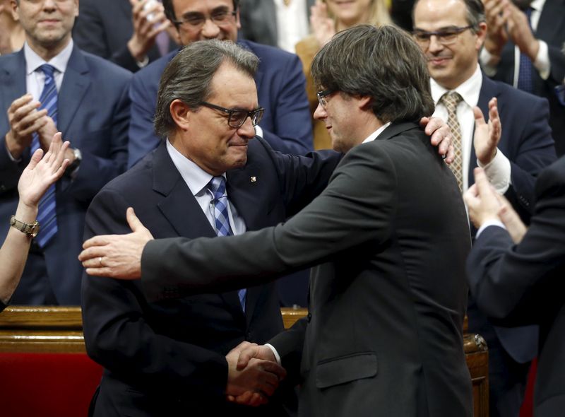 © Reuters. Artur Mas renuncia a su acta de diputado del Parlamento catalán