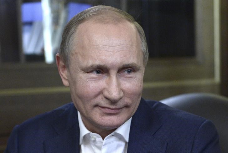 © Reuters. البيت الأبيض: أوباما ناقش مع بوتين الوضع في سوريا وأوكرانيا