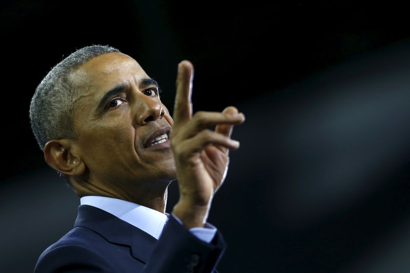 © Reuters. U.S. President Barack Obama delivers remarks at University of Nebraska Omaha arena, in Omaha, Nebraska