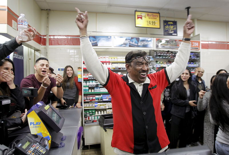 © Reuters. Al menos tres ganadores de una lotería de 1.600 millones de dólares en EEUU