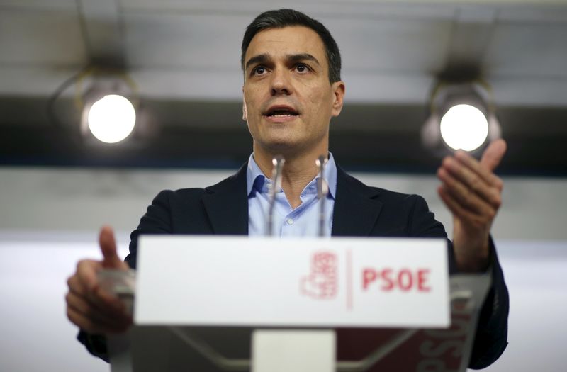 © Reuters. Críticas al PSOE de todos frentes por facilitar grupos catalanes en Senado
